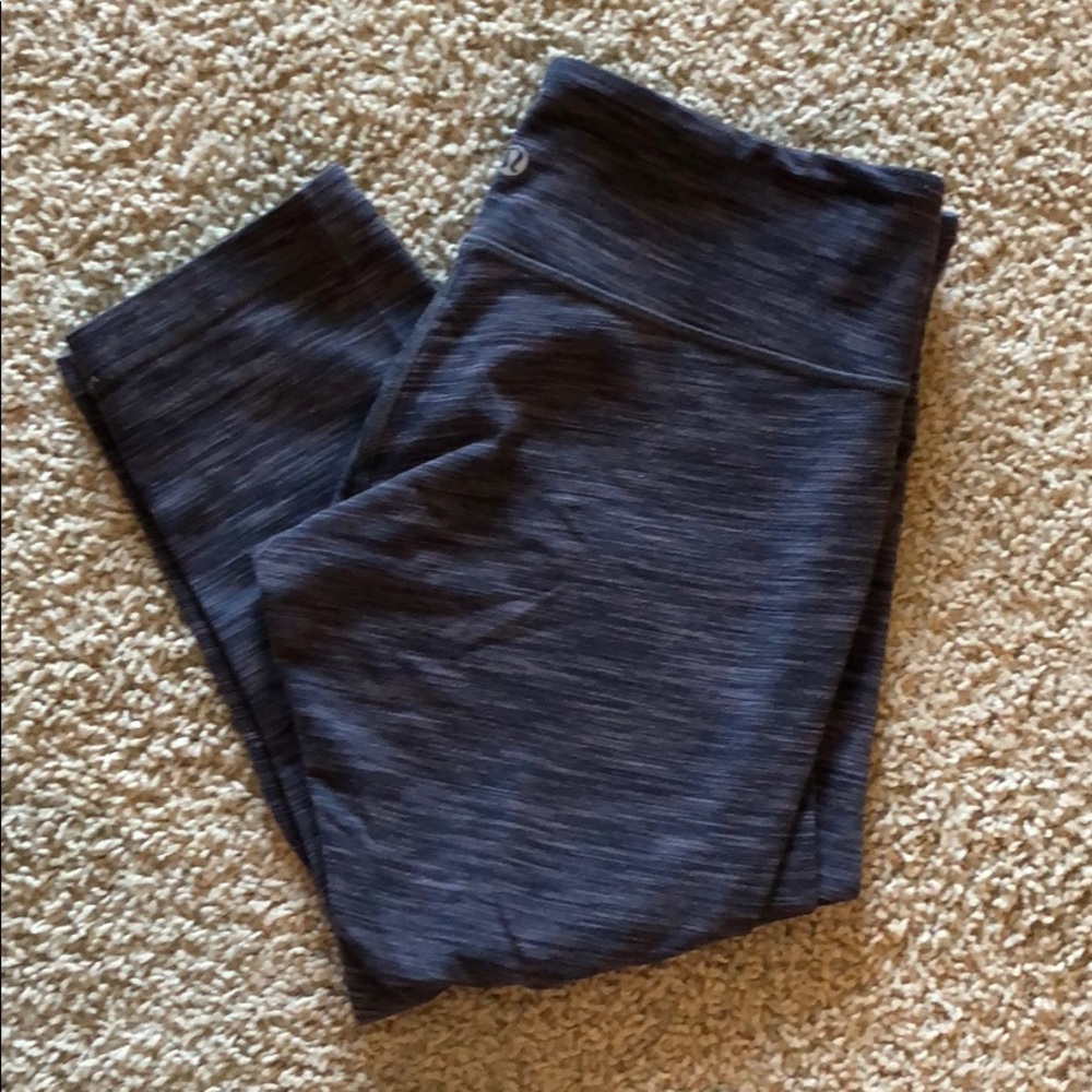Lululemon crops